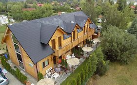 Ośrodek wypoczynkowy - Wczasy w Cichowie